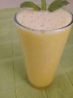 Una foto de Licuado de durazno🍑 y naranja🍊
