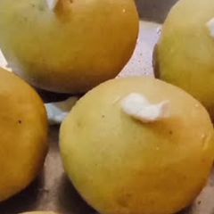 A picture of Besan laddu.