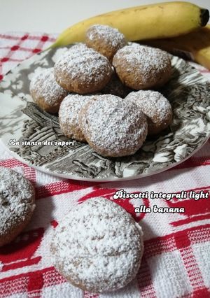Foto di #211 Biscotti integrali light alla banana