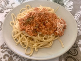 Tallarines con salsa de atún rápida