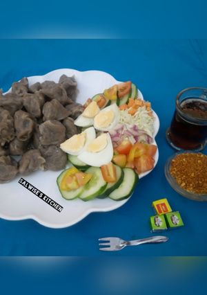Dan waken alabo da fulawa ainihin hoton girkin