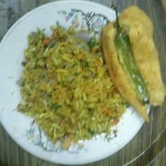 A picture of Bhel Puri.