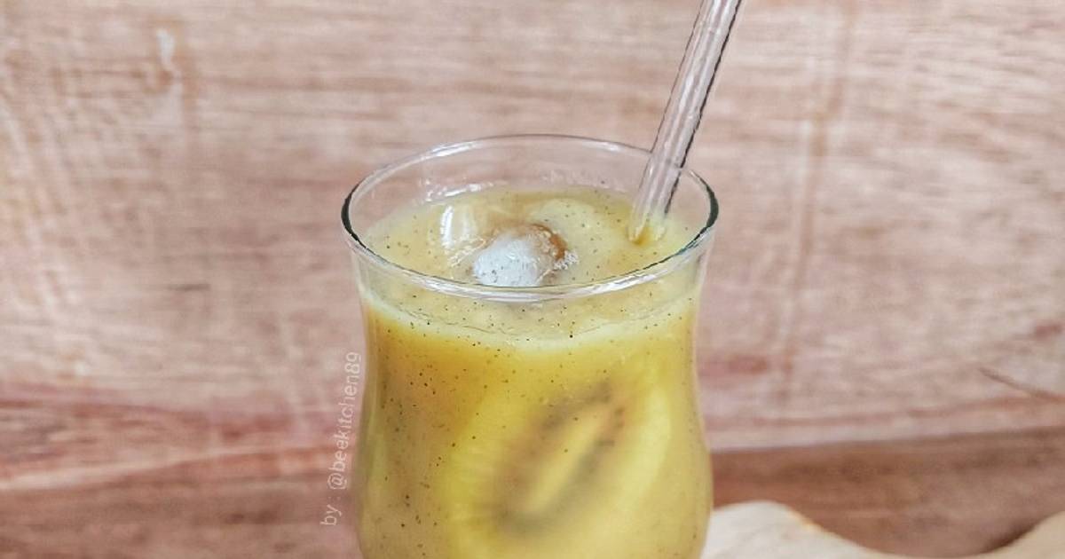 Resep Smoothies Red Kiwi &amp; Apel oleh beekitchen - Cookpad