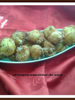 Una foto de Buñuelos de plátano con sésamo