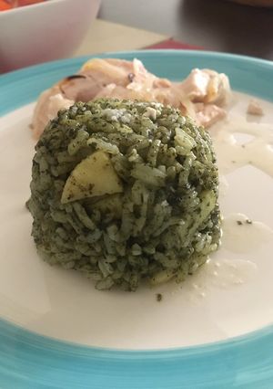 Una foto de Pesto de albahaca