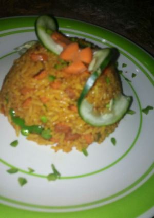 A picture of Simple curry fried rice.