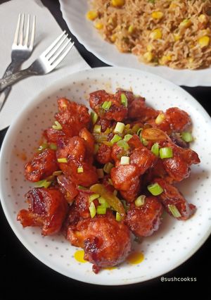 A picture of Cauliflower Dry Manchurian.