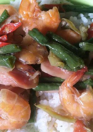 Foto resep Tumis Udang + Sosis + Kacang Panjang 🍤
