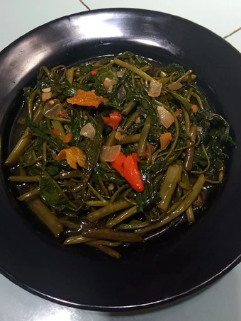 Langkah Gampang Membikin Resep Ca Kangkung Saos Tiram yang  Bikin Ketagihan Anti Ribet, Uenak Banget