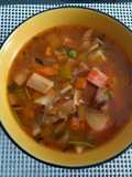 Cazuela de mariscos con vegetales