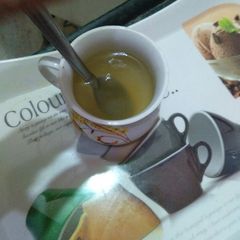 A picture of Lemon, Ginger detox tea.