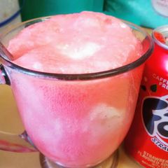 A picture of Fanta float.