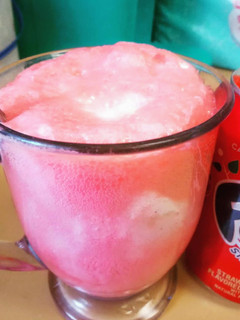 A picture of Fanta float.