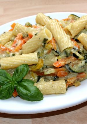 Egyedényes zöldséges tészta recept fotója