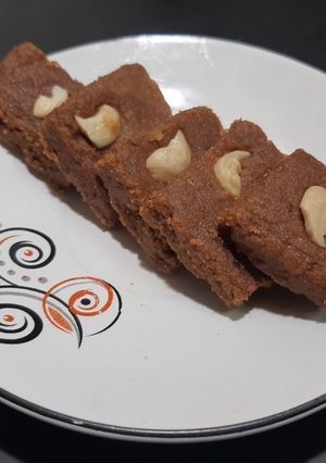 A picture of Gudh Papadi.