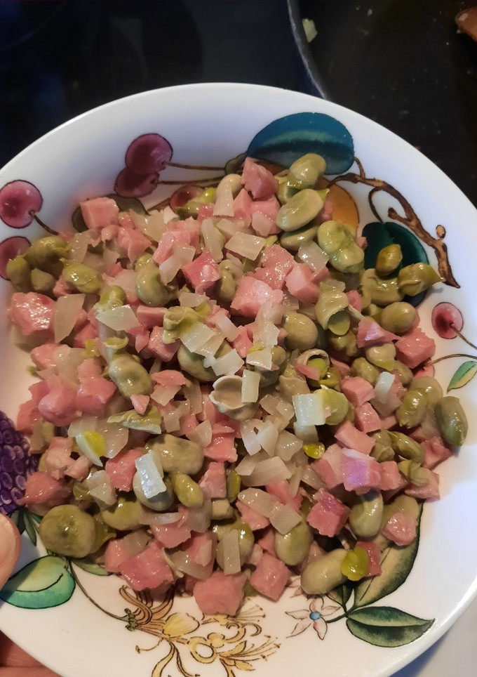 Una foto de Habas con jamón