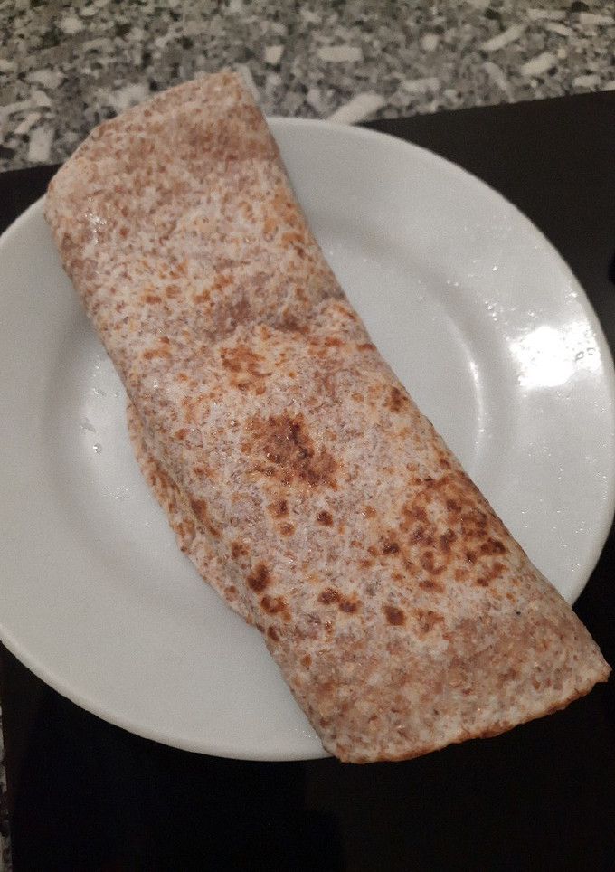 Una foto de Fajita de huevo frito y queso