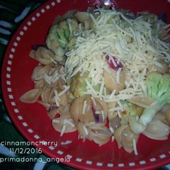 A picture of Pasta with Cauliflower.