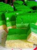Bolu kukus 3 lapis pandan 6 telur