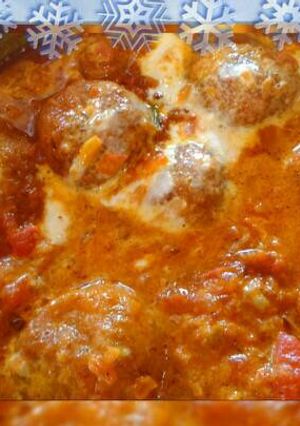 A picture of Paneer malai kofta.