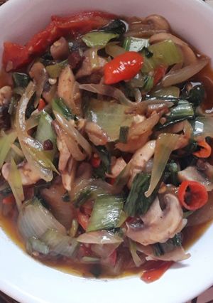 Foto resep Tumis asam pedas jamur kancing