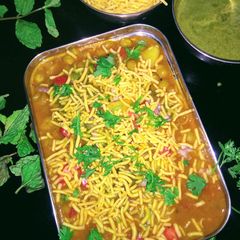 A picture of Ragda chaat.