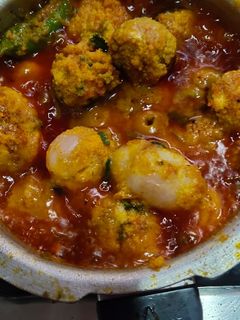 ભરેલા રીંગણ બટાકા નું શાક રેસીપી મુખ્ય ફોટો