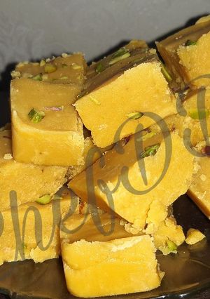 A picture of Mysore Pak mouth melting.