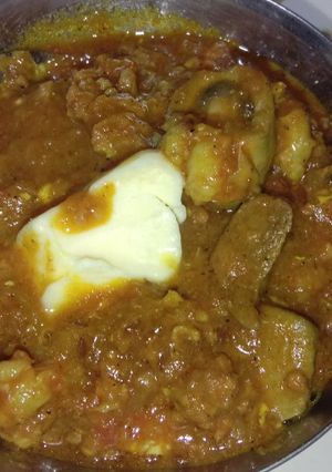 A picture of Keema kalegi.