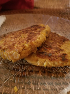 A picture of Yummy Salmon cakes.