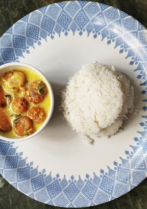 A picture of Takachi Kadhi bhaji bhat.... Maharashtrian special.