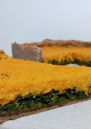 Una foto de Tarta con masa 100% integral (espinaca y calabacín) saludable