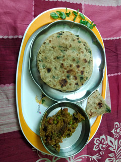 मेथी पराठा (methi paratha recipe in Hindi) रेसिपी मुख्य फोटो