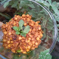 A picture of Spicy chana.
