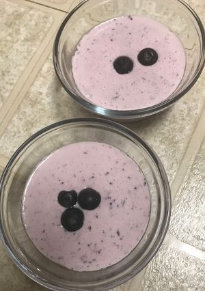A picture of Blueberry smoothy.