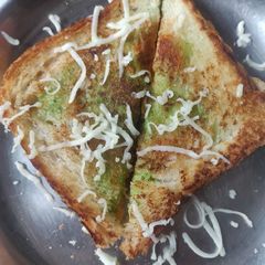 A picture of Cheese sandwich.