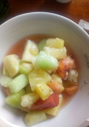 A picture of Fruit salad.