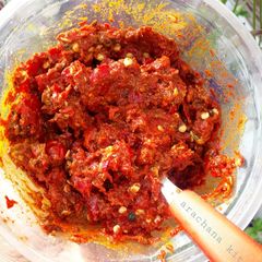 A picture of Red mirchi ka techa (kuchala).