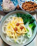 雞湯油蔥烏龍麵佐蛋絲