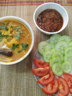 દાળ ઢોકળી (Dal Dhokli Recipe in Gujarati) રેસીપી મુખ્ય ફોટો