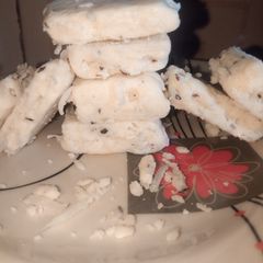 A picture of Coconut milk candy.