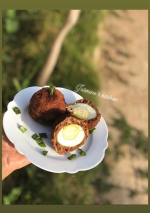 A picture of Scotch egg.