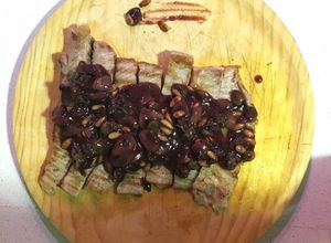 Una foto de Secreto ibérico con salsa de monte