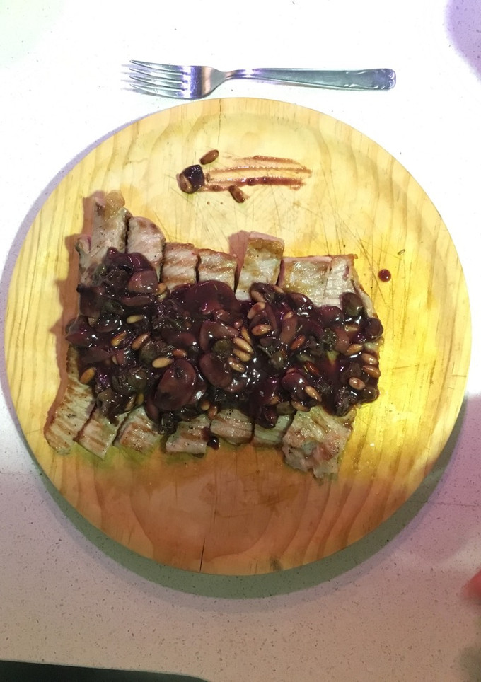 Una foto de Secreto ibérico con salsa de monte