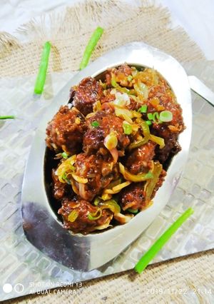 A picture of Chinese Manchurian.