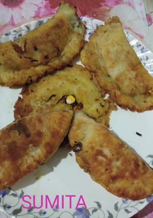 A picture of Crunchy Chhupa Rustam.