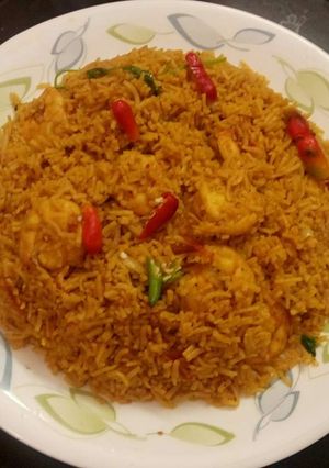 A picture of Prawn fried rice.