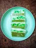 272. Madona Cake