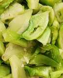 Rau mầm đá xào tỏi (món chay)