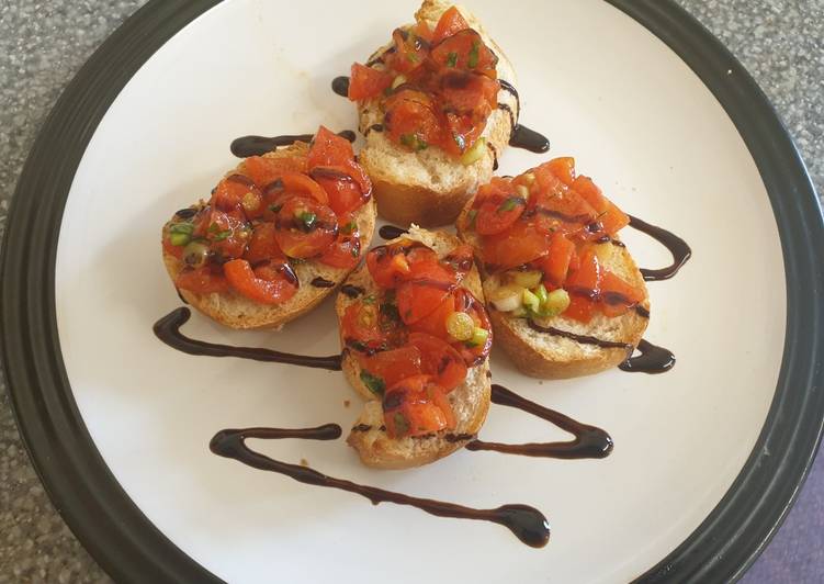 Simple Way to Make Appetizing Simple Bruschetta